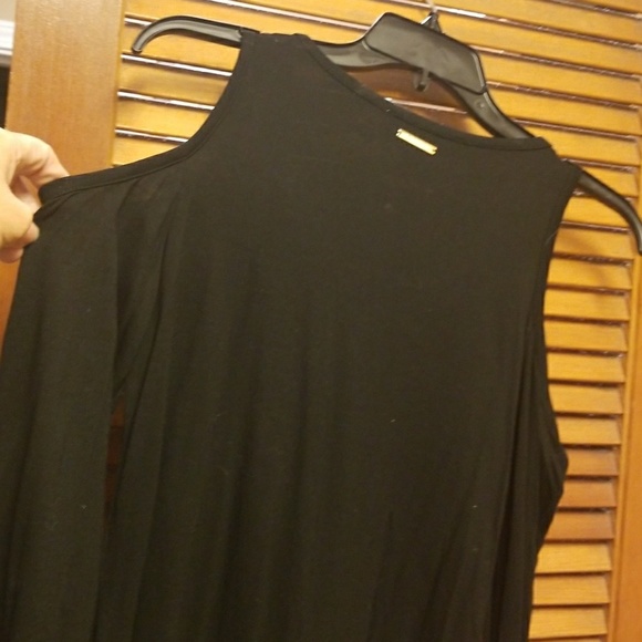 Michael Kors open shoulder top size small in black - Picture 7 of 7
